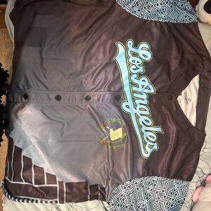 Los Angeles Graphic Button-Up Shirt